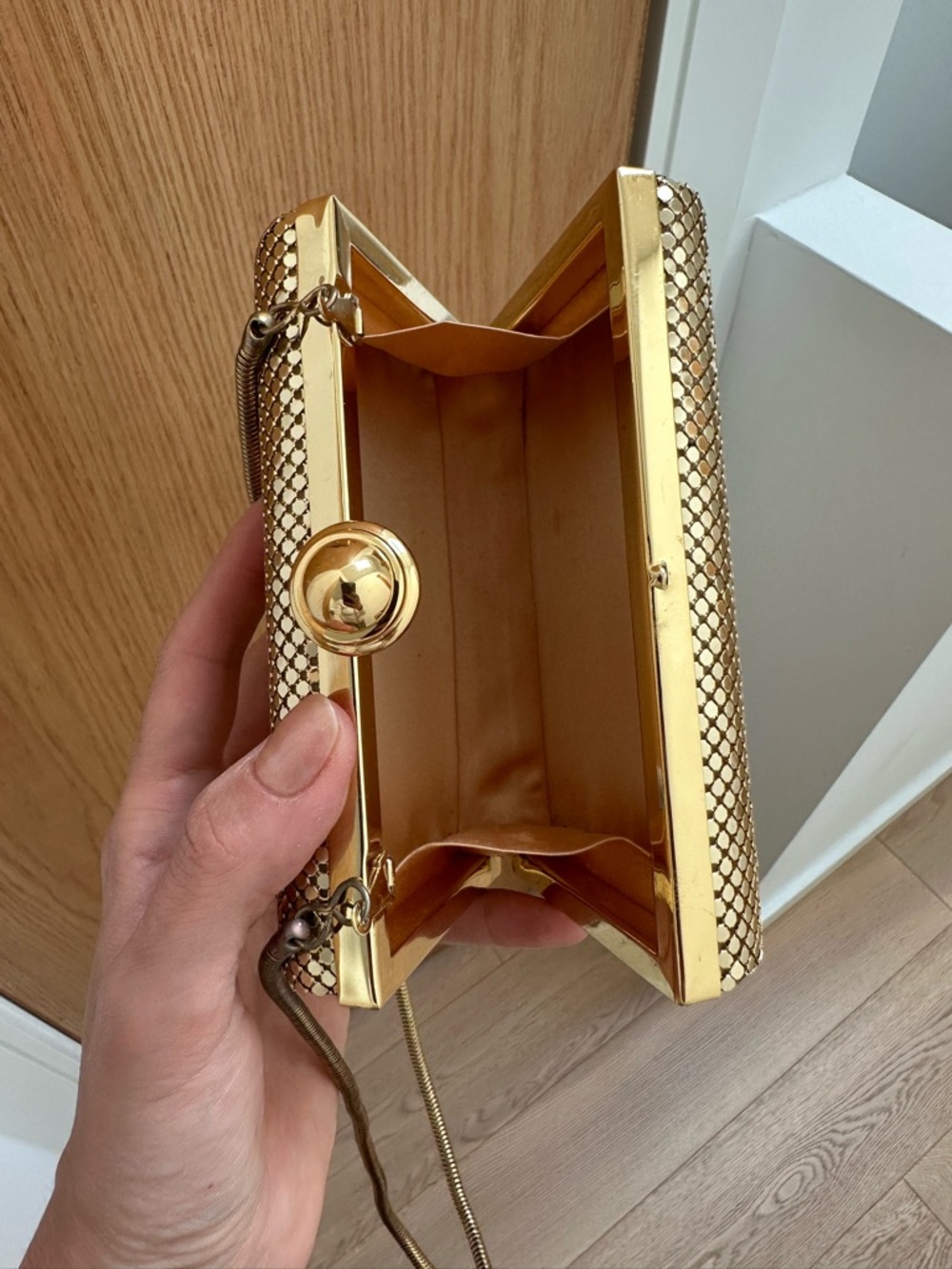 Vintage Gold Evening metallic clutch - Picture 3 of 3